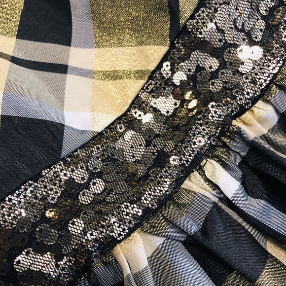 Kids Dress - Picture 3 of 4